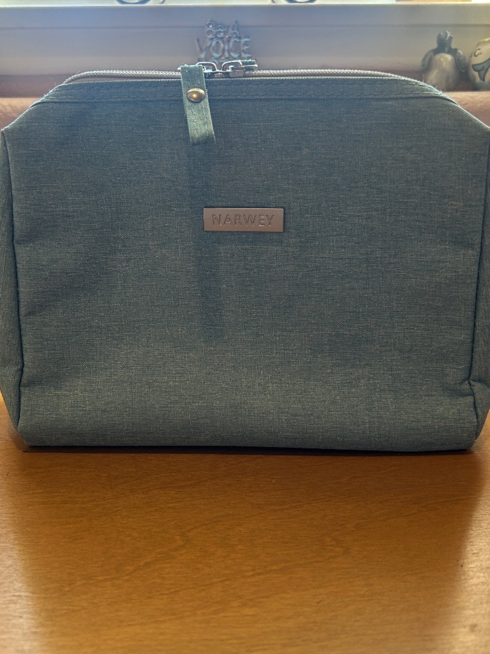 Narwey Makeup or Travel Bag